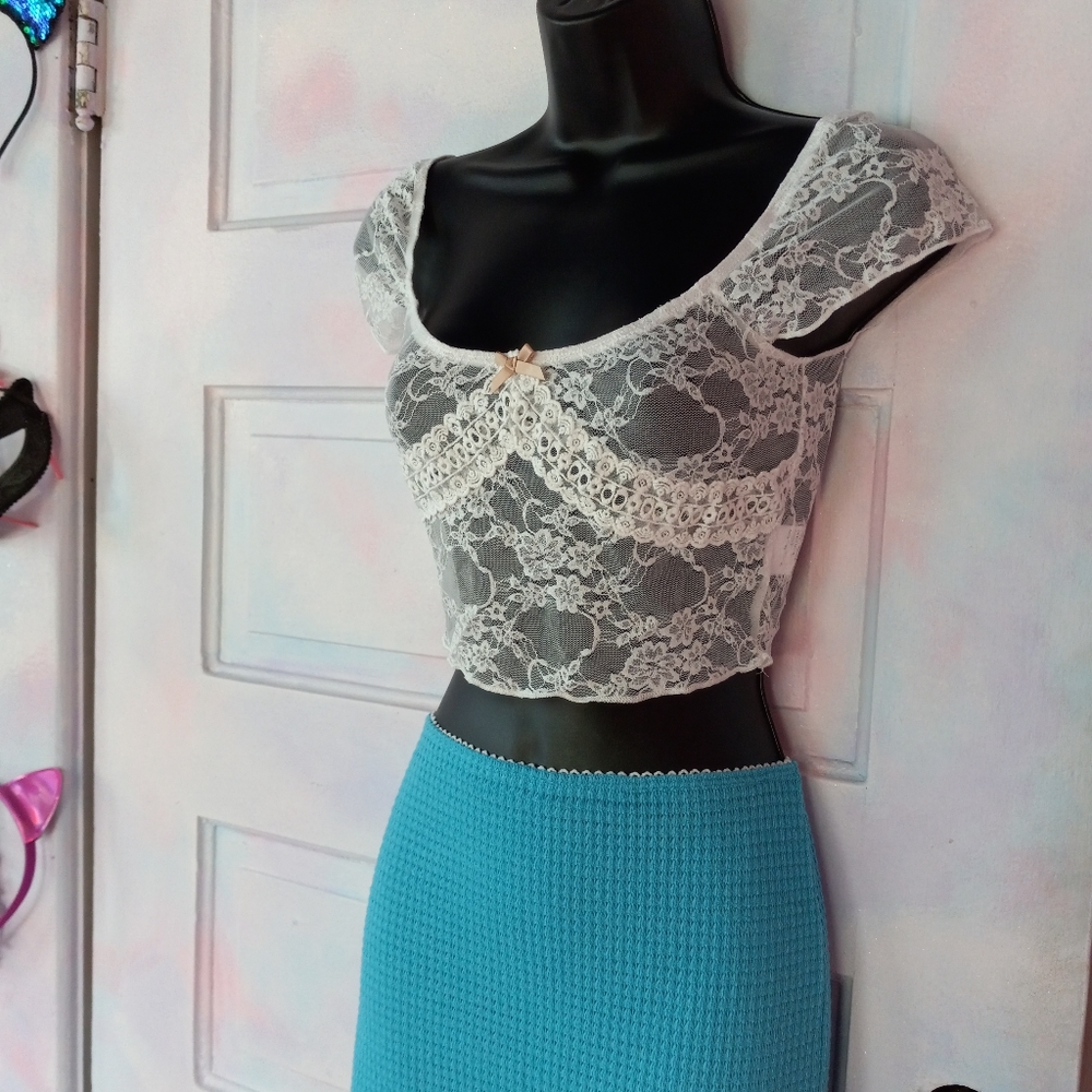 Gorg full lace scoop neck w accent bow crop top! nwot! - Picture 8 of 11